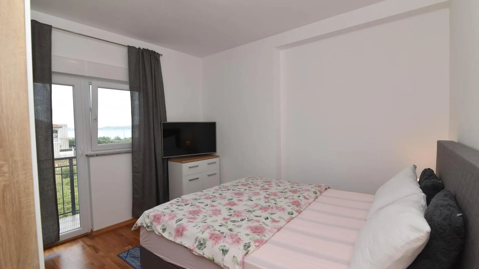 Apartment Rita Sukošan