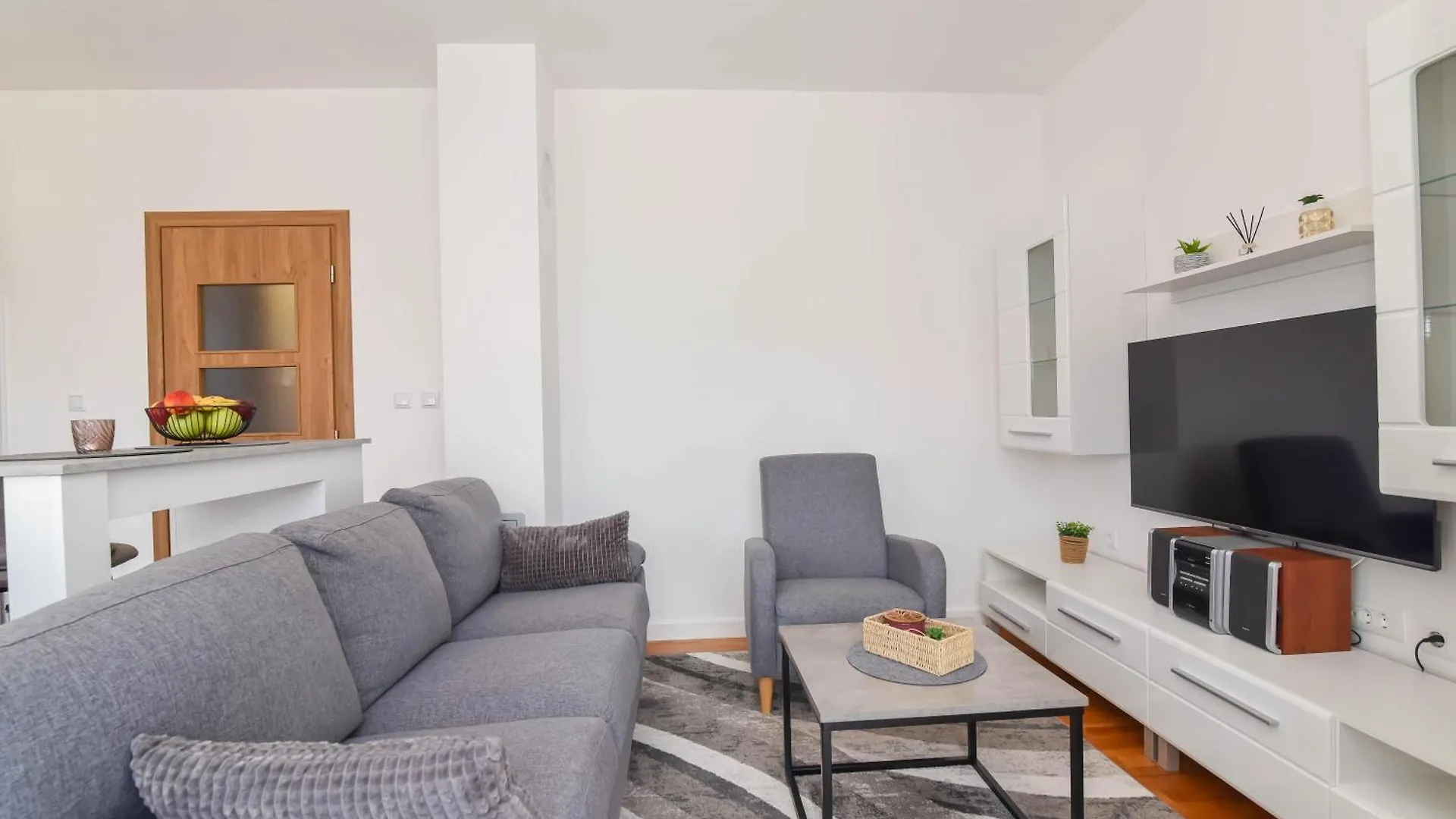 Apartment Rita Sukošan