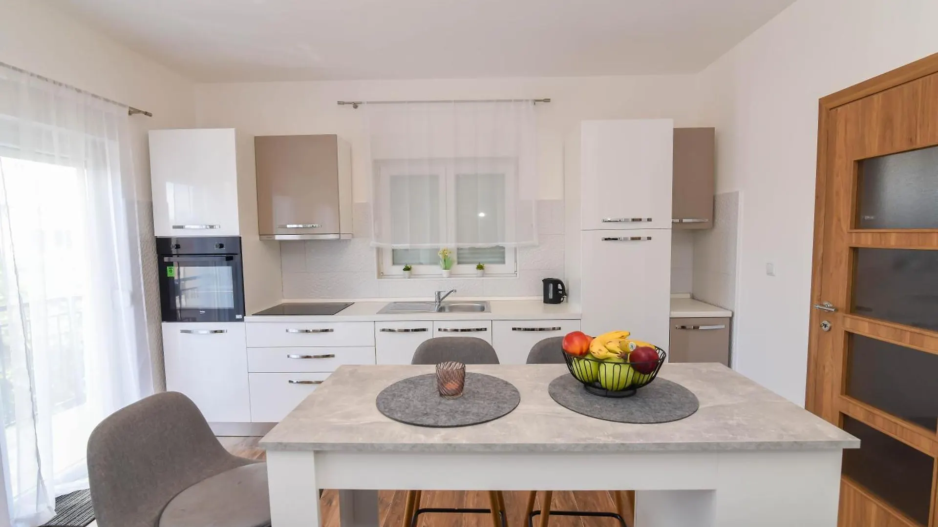 Apartment Rita Sukošan