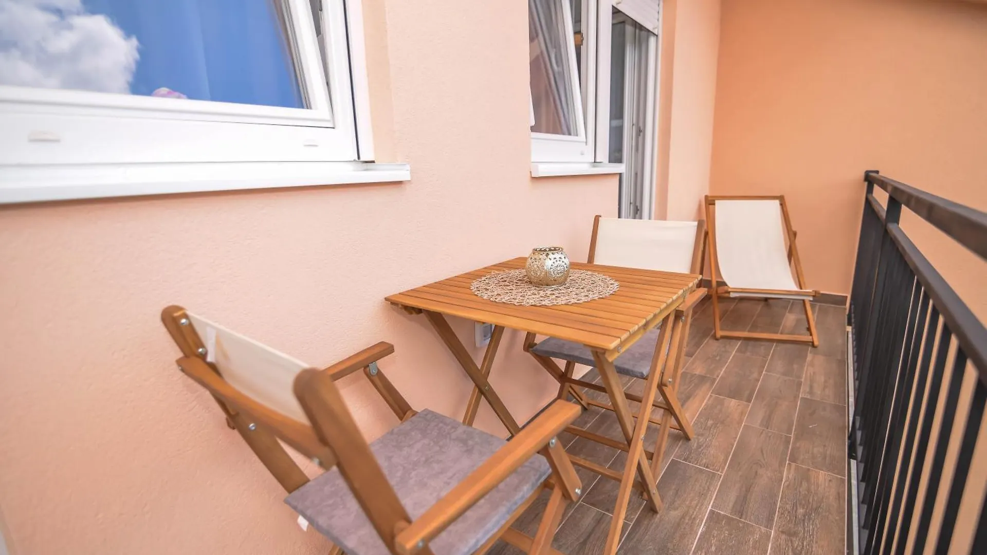 Apartment Rita Sukošan